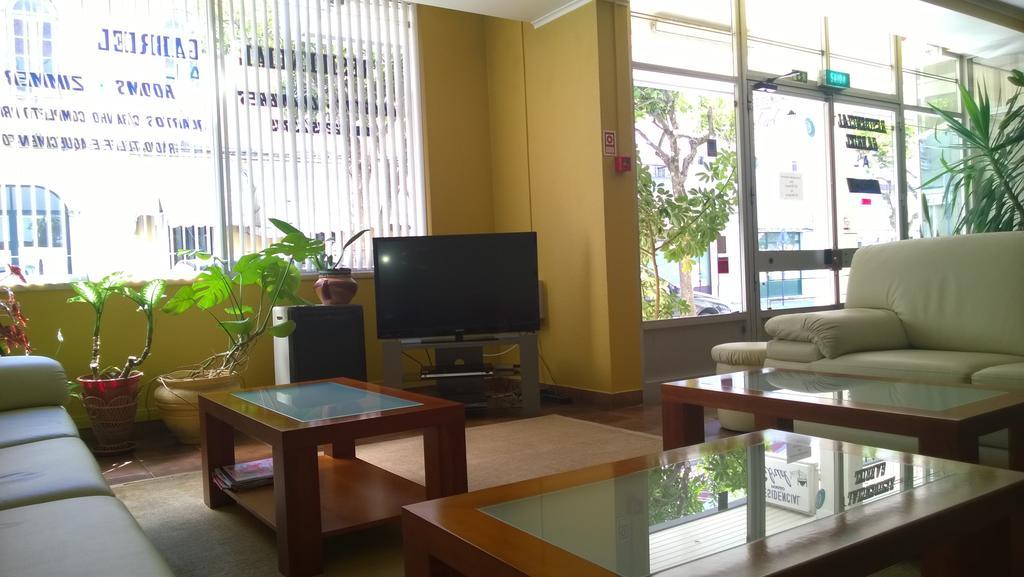 ホテルResidencial Gabriel サンティアゴ・ド・カセーン エクステリア 写真